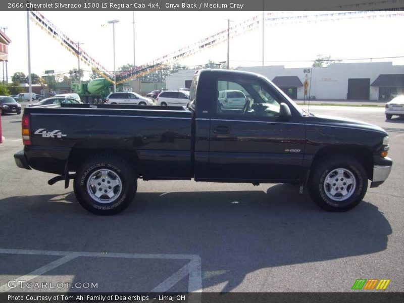 Onyx Black / Medium Gray 2000 Chevrolet Silverado 1500 LS Regular Cab 4x4