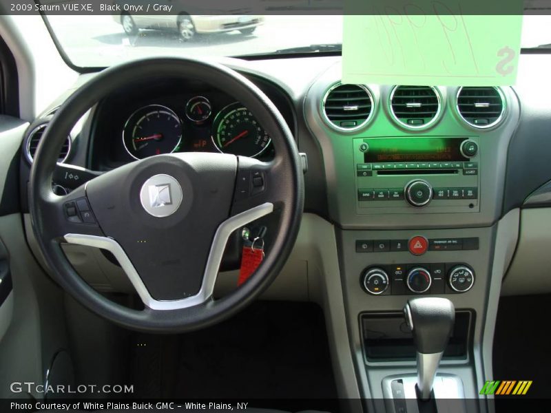 Black Onyx / Gray 2009 Saturn VUE XE