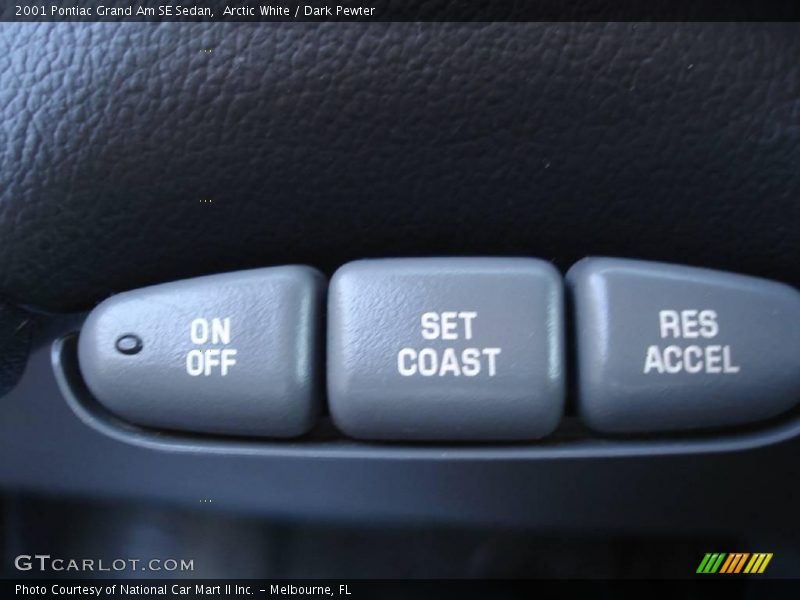 Arctic White / Dark Pewter 2001 Pontiac Grand Am SE Sedan