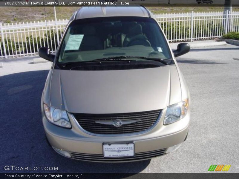 Light Almond Pearl Metallic / Taupe 2002 Chrysler Town & Country LXi