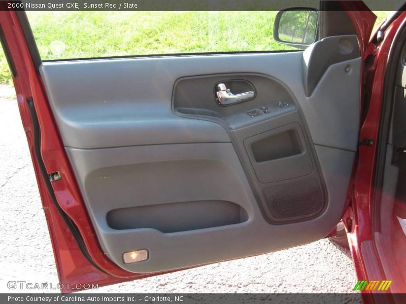 Sunset Red / Slate 2000 Nissan Quest GXE