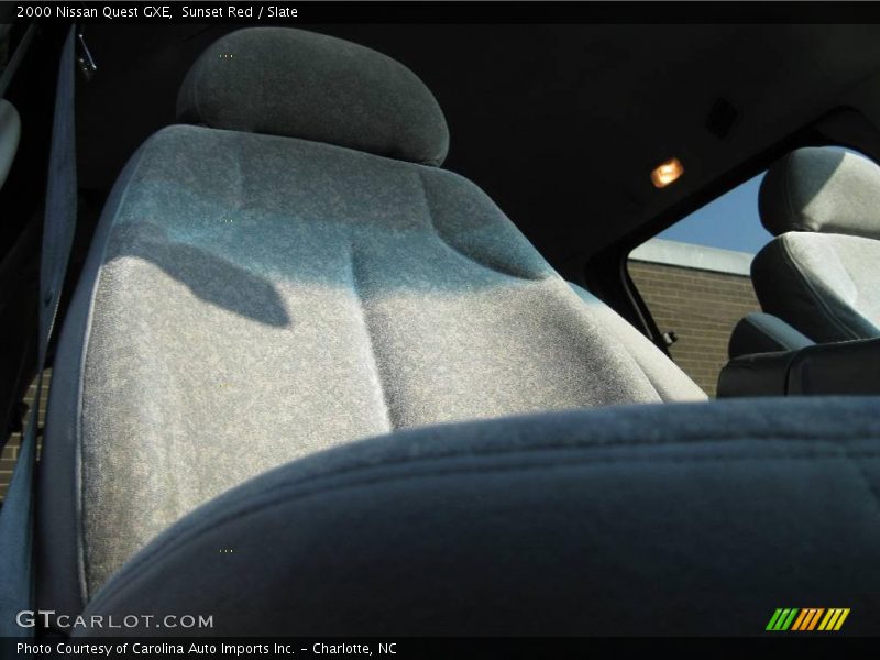 Sunset Red / Slate 2000 Nissan Quest GXE
