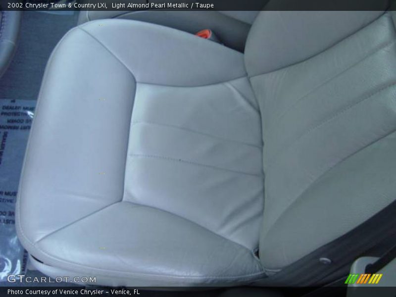 Light Almond Pearl Metallic / Taupe 2002 Chrysler Town & Country LXi