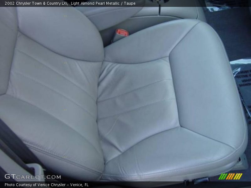 Light Almond Pearl Metallic / Taupe 2002 Chrysler Town & Country LXi