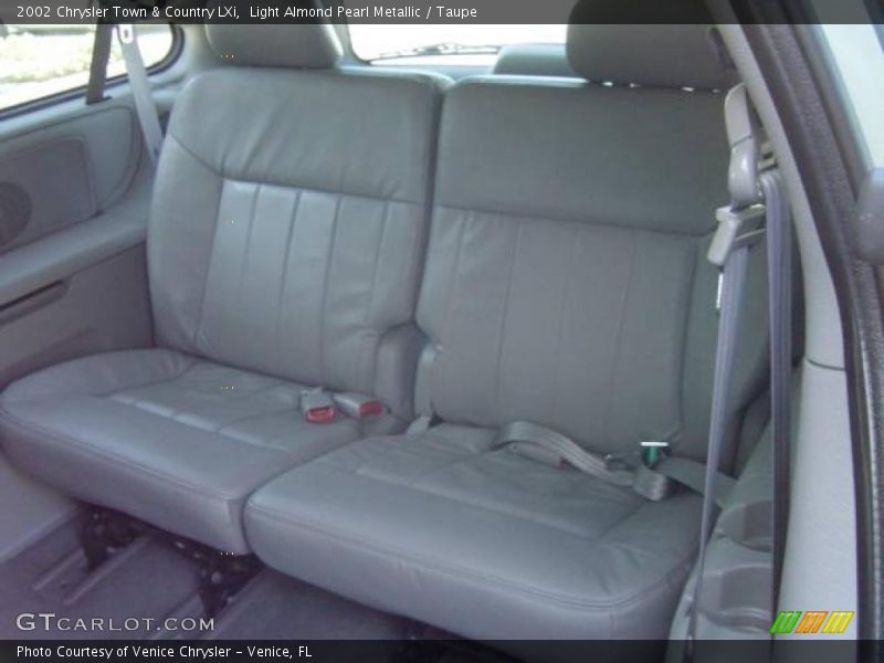 Light Almond Pearl Metallic / Taupe 2002 Chrysler Town & Country LXi