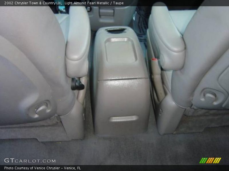 Light Almond Pearl Metallic / Taupe 2002 Chrysler Town & Country LXi