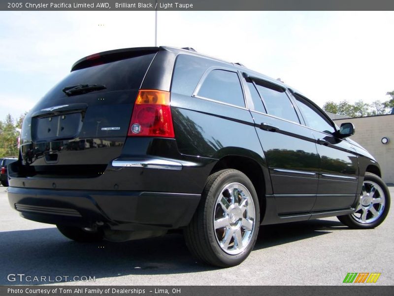 Brilliant Black / Light Taupe 2005 Chrysler Pacifica Limited AWD
