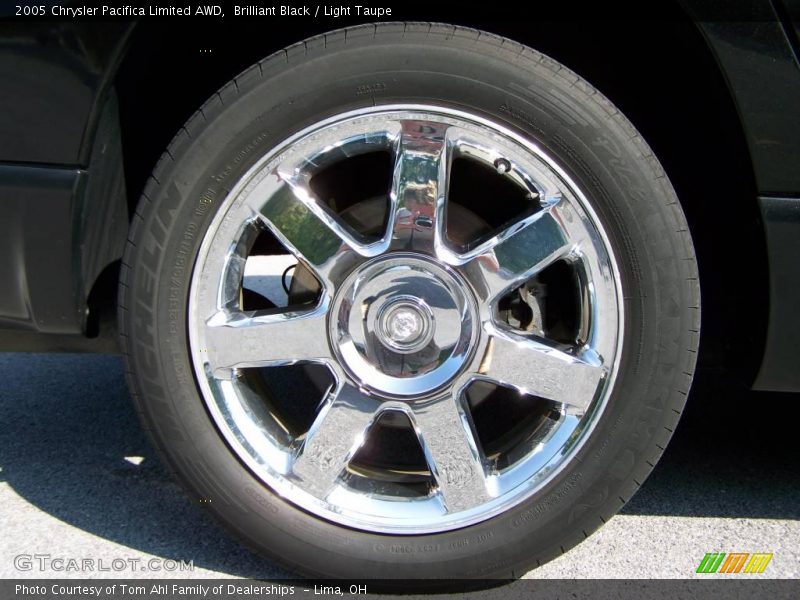 Brilliant Black / Light Taupe 2005 Chrysler Pacifica Limited AWD