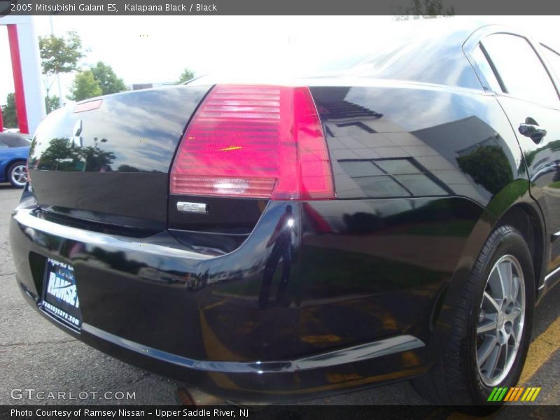 Kalapana Black / Black 2005 Mitsubishi Galant ES