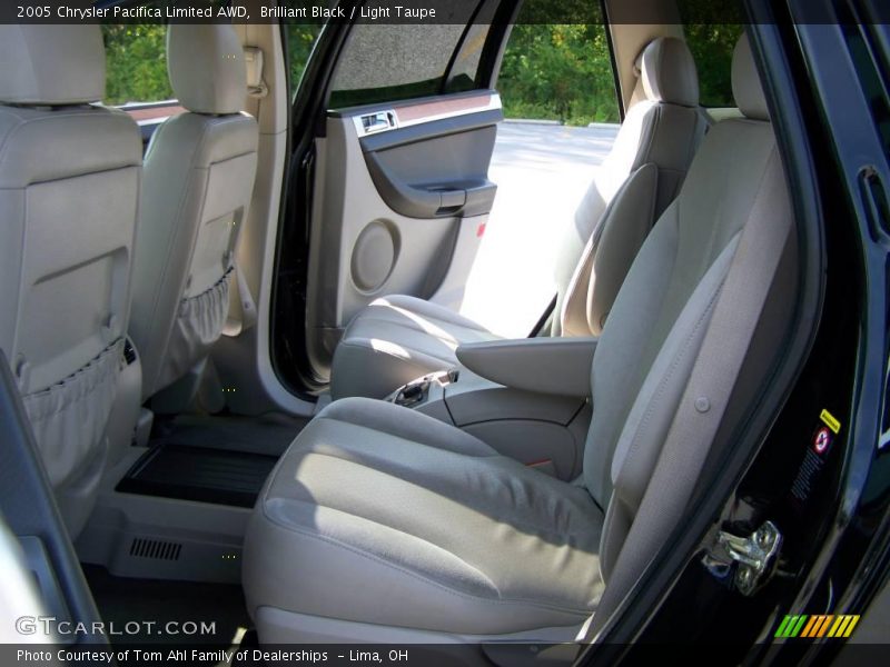 Brilliant Black / Light Taupe 2005 Chrysler Pacifica Limited AWD