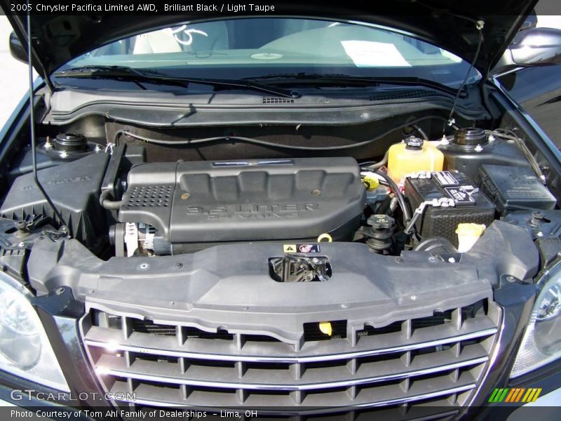 Brilliant Black / Light Taupe 2005 Chrysler Pacifica Limited AWD