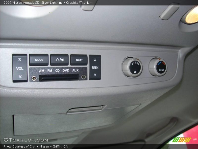 Silver Lightning / Graphite/Titanium 2007 Nissan Armada SE