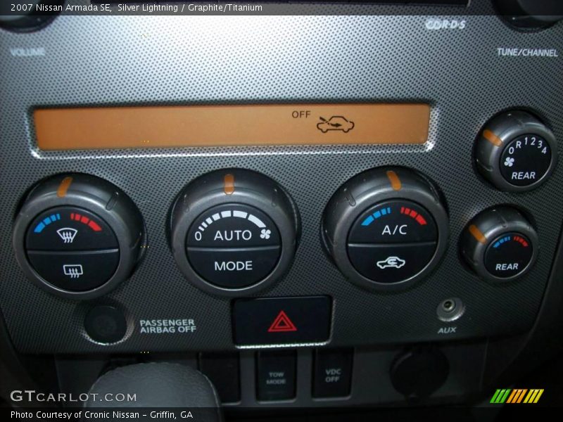 Silver Lightning / Graphite/Titanium 2007 Nissan Armada SE