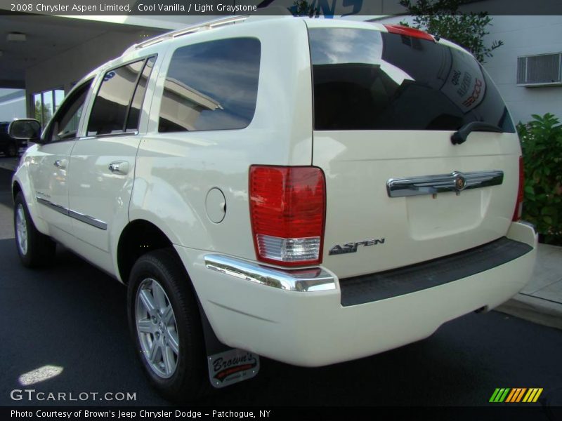 Cool Vanilla / Light Graystone 2008 Chrysler Aspen Limited