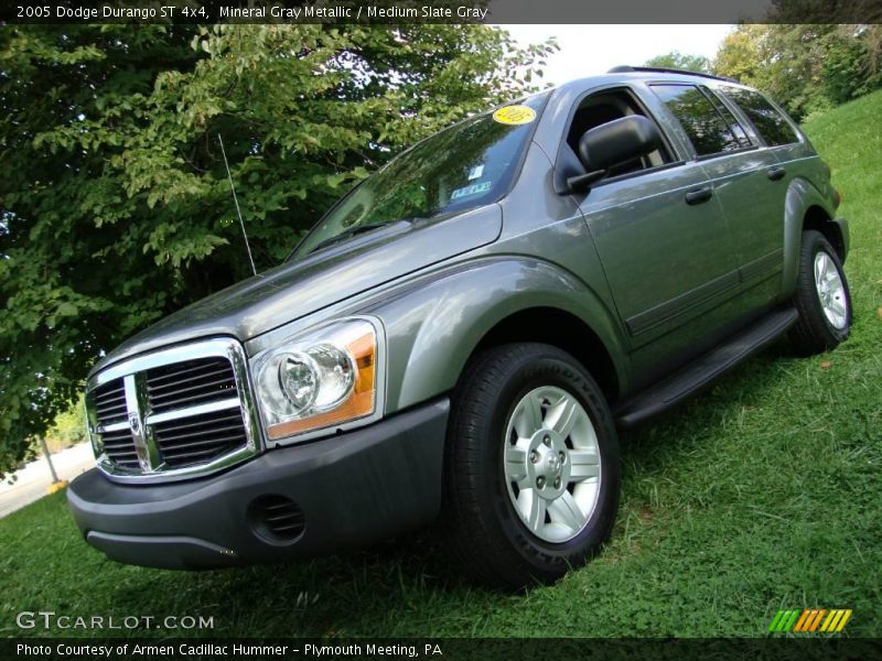 Mineral Gray Metallic / Medium Slate Gray 2005 Dodge Durango ST 4x4