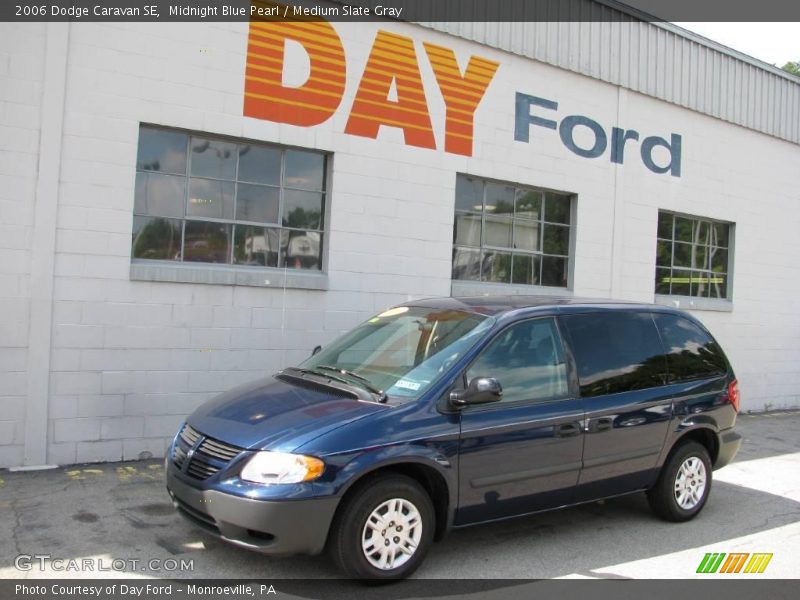 Midnight Blue Pearl / Medium Slate Gray 2006 Dodge Caravan SE
