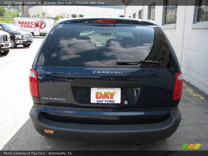 Midnight Blue Pearl / Medium Slate Gray 2006 Dodge Caravan SE