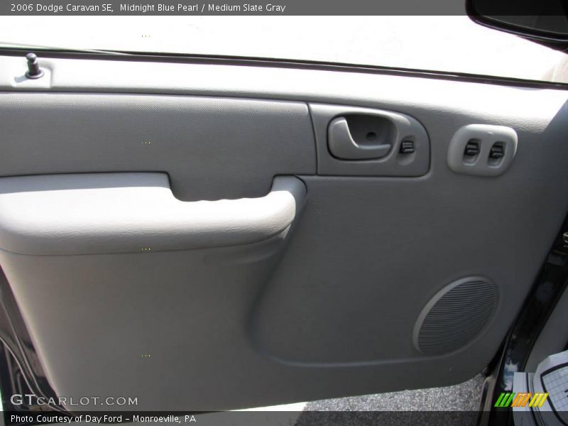 Midnight Blue Pearl / Medium Slate Gray 2006 Dodge Caravan SE