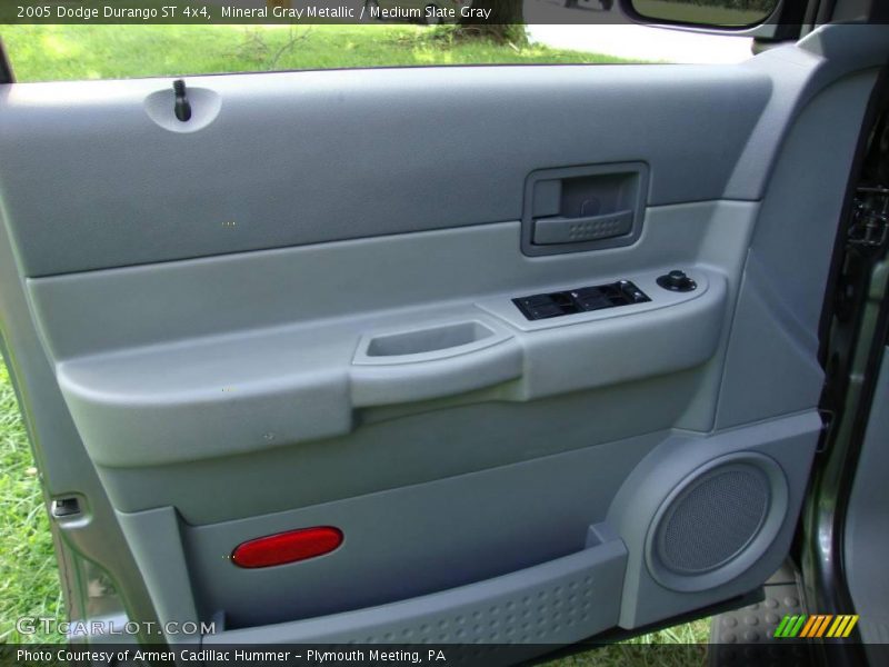 Mineral Gray Metallic / Medium Slate Gray 2005 Dodge Durango ST 4x4