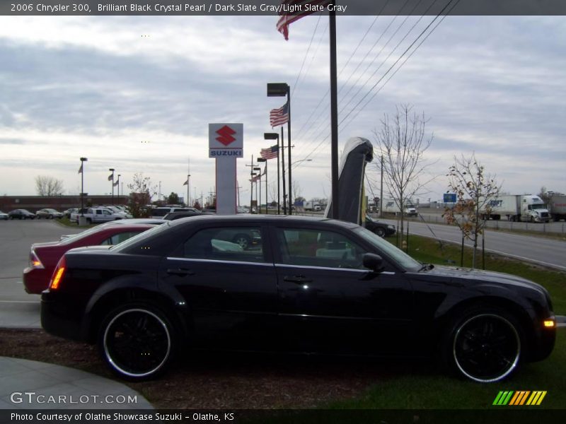 Brilliant Black Crystal Pearl / Dark Slate Gray/Light Slate Gray 2006 Chrysler 300