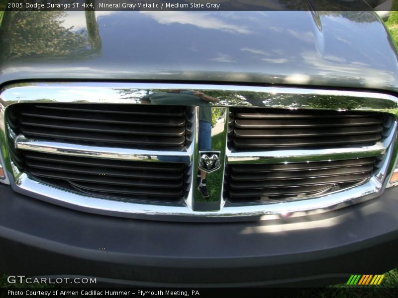 Mineral Gray Metallic / Medium Slate Gray 2005 Dodge Durango ST 4x4