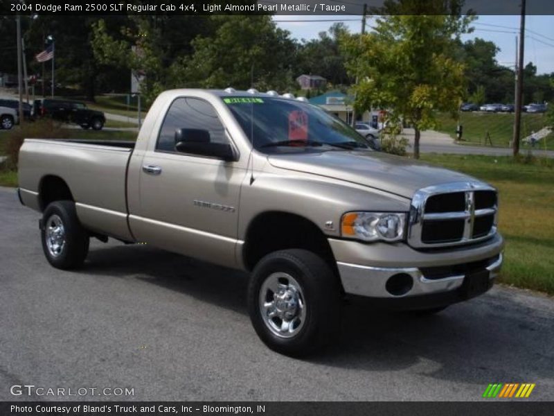 Light Almond Pearl Metallic / Taupe 2004 Dodge Ram 2500 SLT Regular Cab 4x4