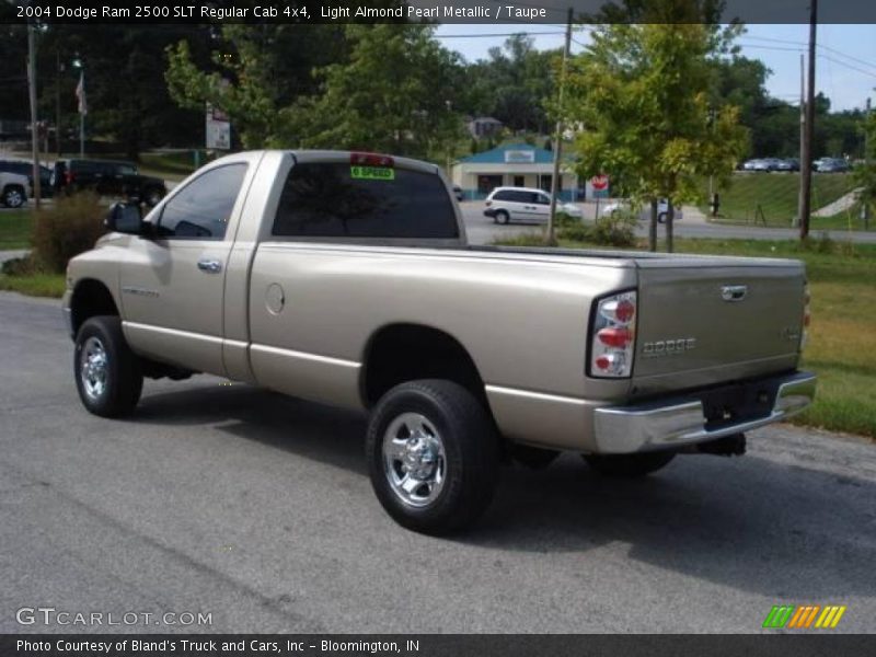 Light Almond Pearl Metallic / Taupe 2004 Dodge Ram 2500 SLT Regular Cab 4x4