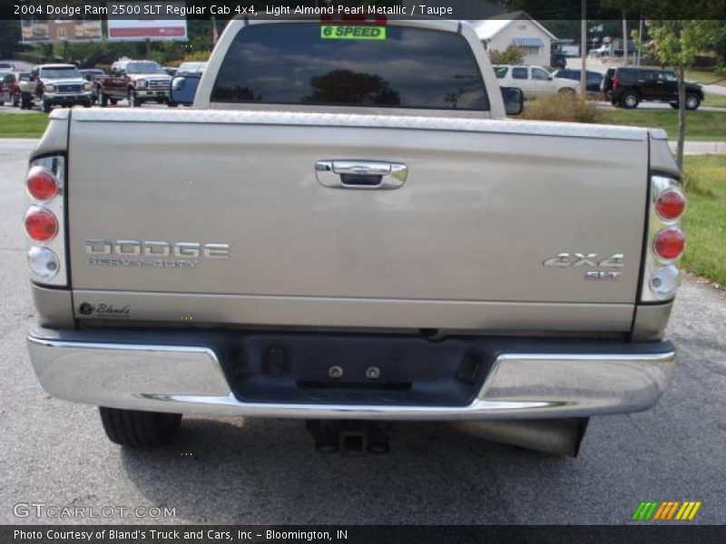 Light Almond Pearl Metallic / Taupe 2004 Dodge Ram 2500 SLT Regular Cab 4x4