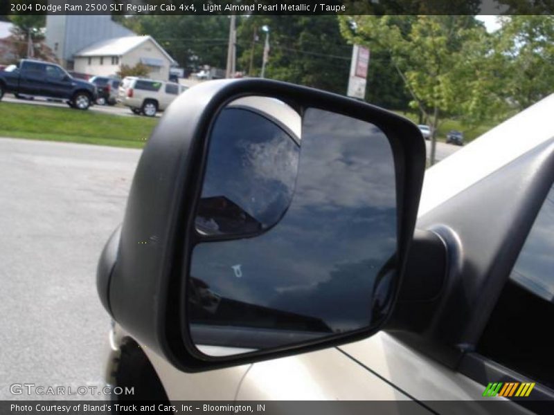 Light Almond Pearl Metallic / Taupe 2004 Dodge Ram 2500 SLT Regular Cab 4x4
