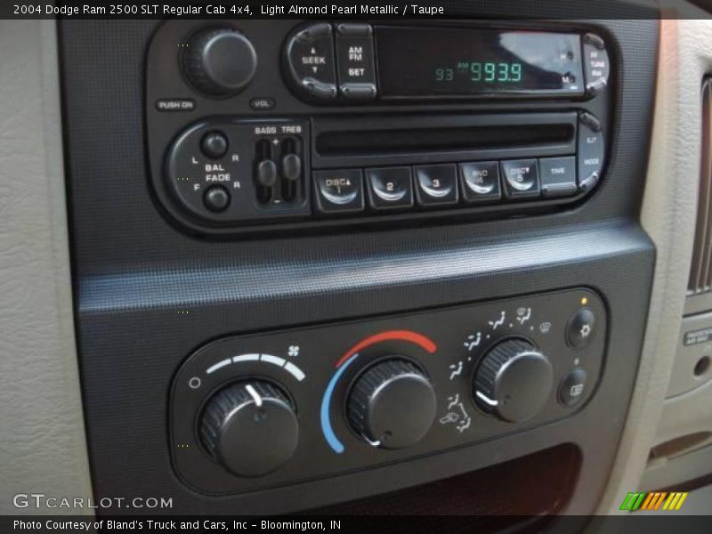 Light Almond Pearl Metallic / Taupe 2004 Dodge Ram 2500 SLT Regular Cab 4x4