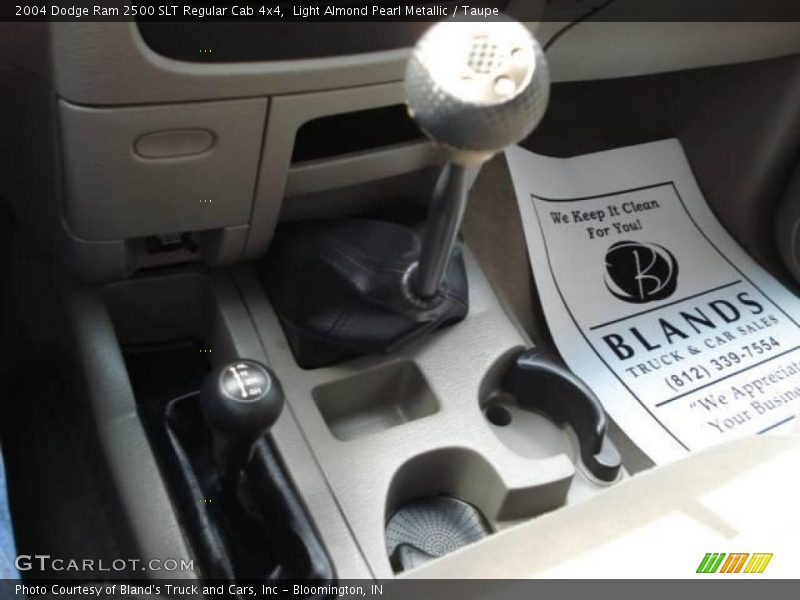 Light Almond Pearl Metallic / Taupe 2004 Dodge Ram 2500 SLT Regular Cab 4x4