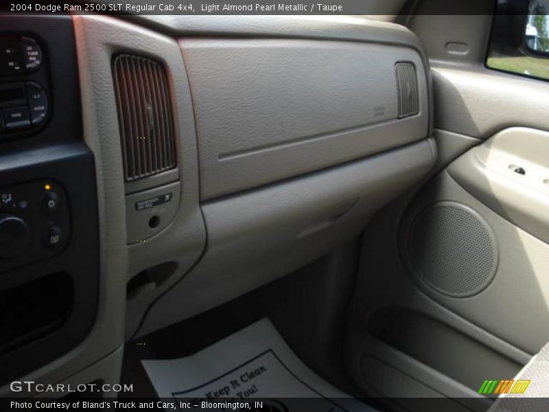 Light Almond Pearl Metallic / Taupe 2004 Dodge Ram 2500 SLT Regular Cab 4x4