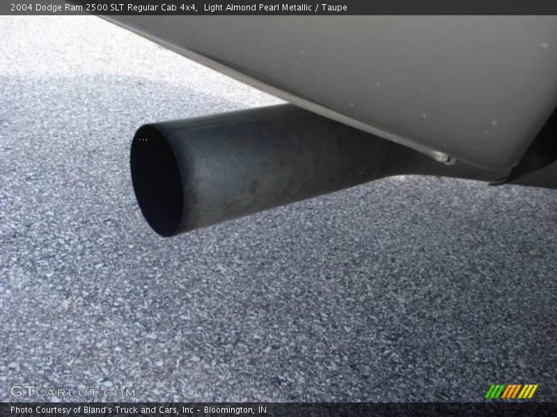 Light Almond Pearl Metallic / Taupe 2004 Dodge Ram 2500 SLT Regular Cab 4x4