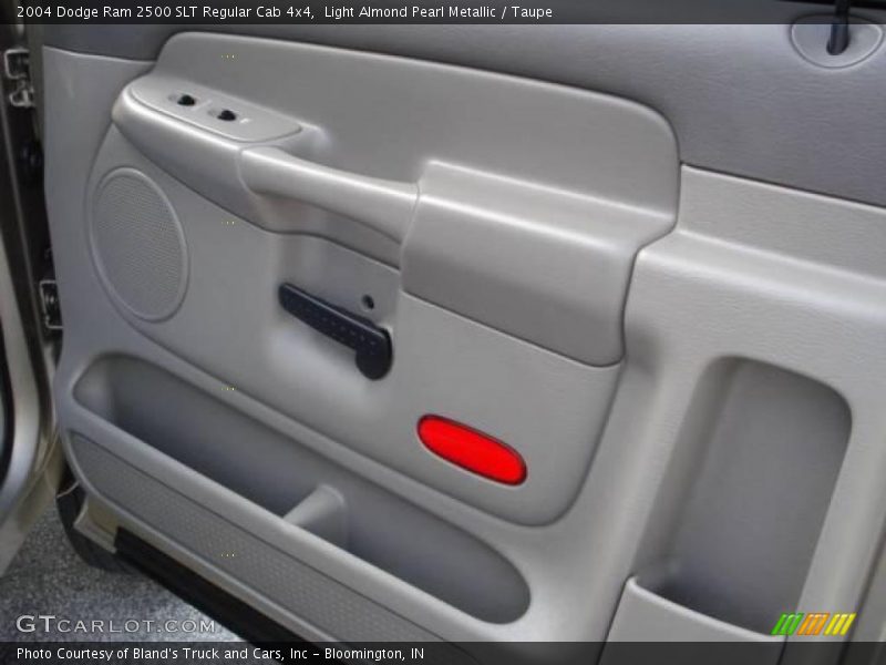 Light Almond Pearl Metallic / Taupe 2004 Dodge Ram 2500 SLT Regular Cab 4x4