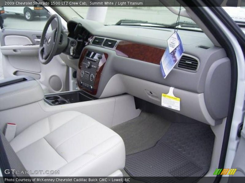 Summit White / Light Titanium 2009 Chevrolet Silverado 1500 LTZ Crew Cab