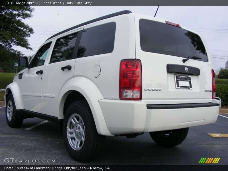 Stone White / Dark Slate Gray 2010 Dodge Nitro SE