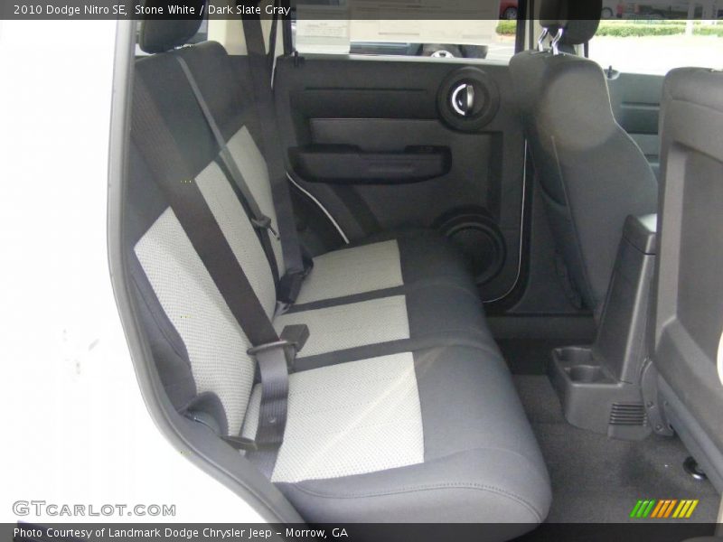 Stone White / Dark Slate Gray 2010 Dodge Nitro SE