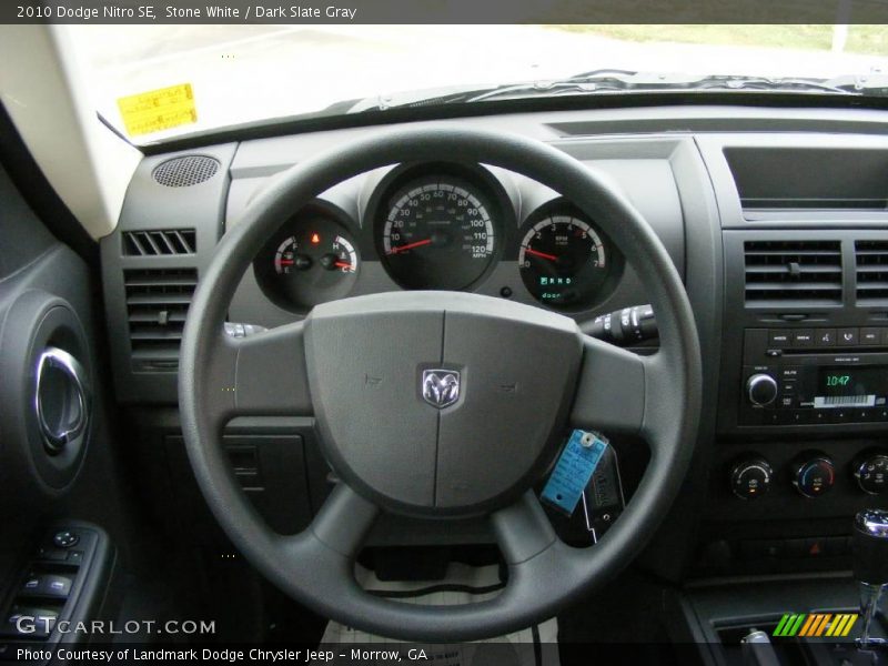 Stone White / Dark Slate Gray 2010 Dodge Nitro SE