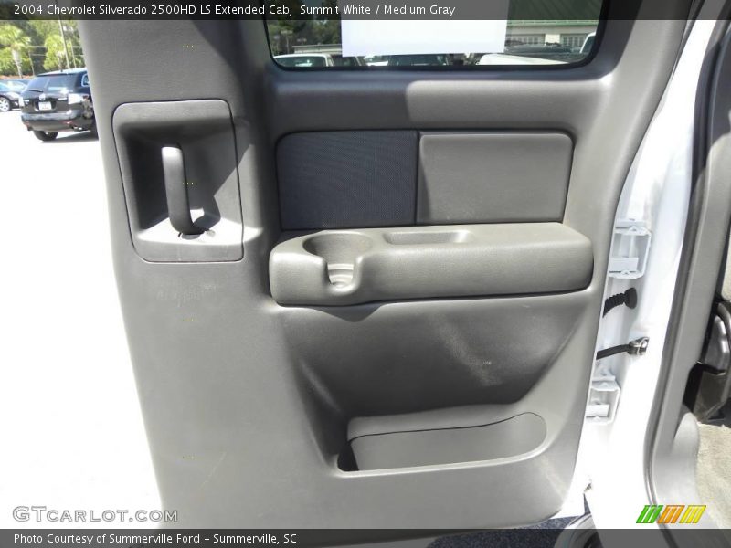 Summit White / Medium Gray 2004 Chevrolet Silverado 2500HD LS Extended Cab