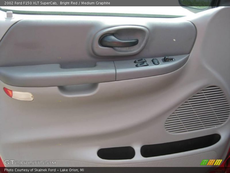 Bright Red / Medium Graphite 2002 Ford F150 XLT SuperCab