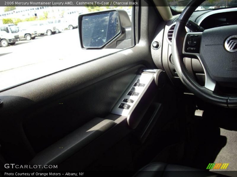 Cashmere Tri-Coat / Charcoal Black 2006 Mercury Mountaineer Luxury AWD