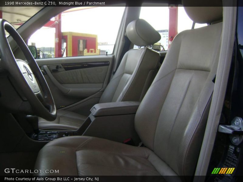Midnight Blue / Parchment 1998 Mercedes-Benz C 230