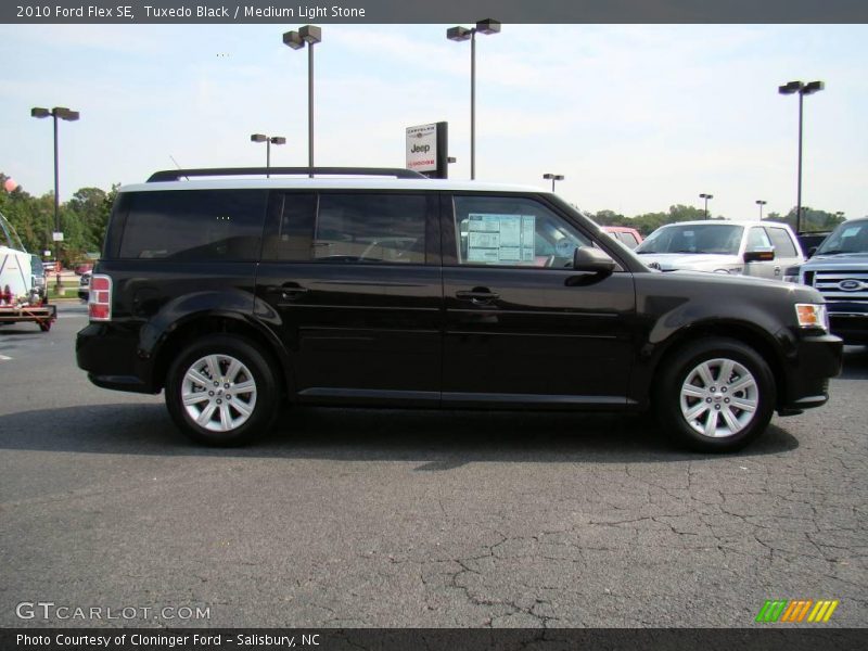 Tuxedo Black / Medium Light Stone 2010 Ford Flex SE