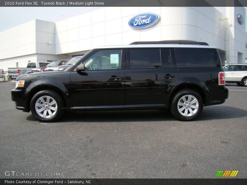 Tuxedo Black / Medium Light Stone 2010 Ford Flex SE