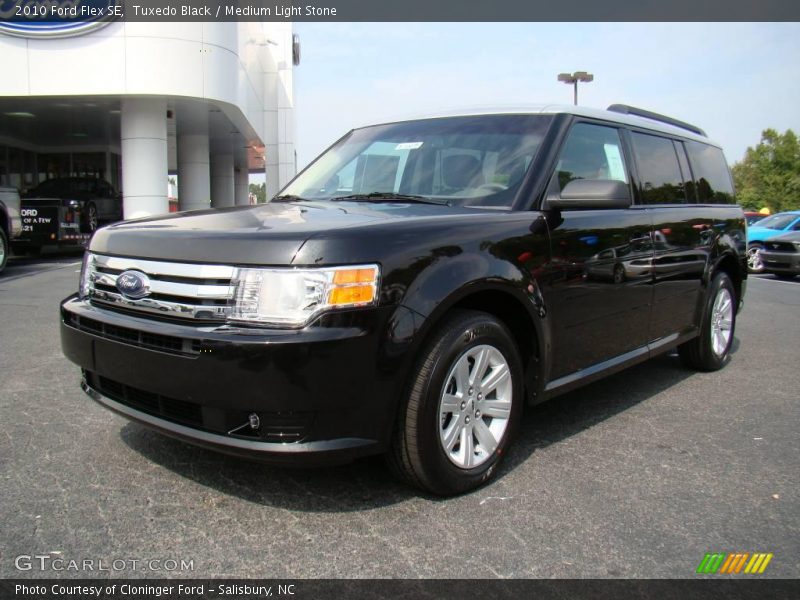 Tuxedo Black / Medium Light Stone 2010 Ford Flex SE