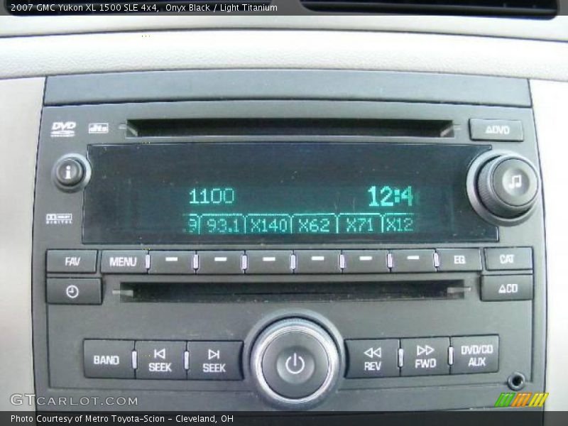 Onyx Black / Light Titanium 2007 GMC Yukon XL 1500 SLE 4x4