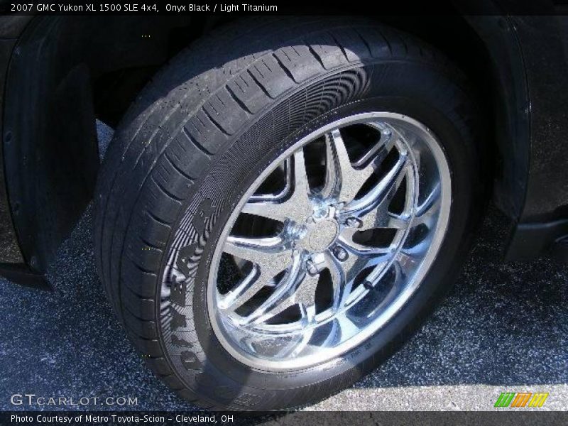 Onyx Black / Light Titanium 2007 GMC Yukon XL 1500 SLE 4x4