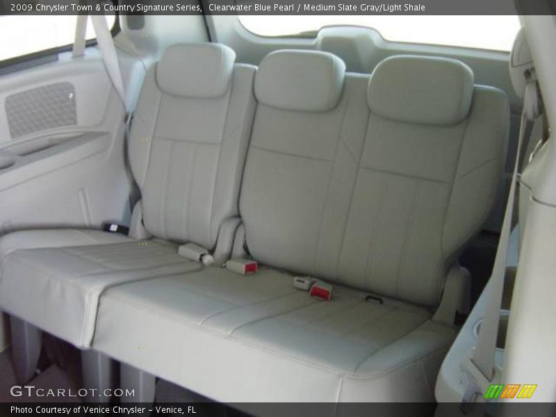 Clearwater Blue Pearl / Medium Slate Gray/Light Shale 2009 Chrysler Town & Country Signature Series