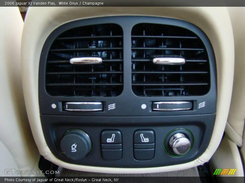White Onyx / Champagne 2006 Jaguar XJ Vanden Plas
