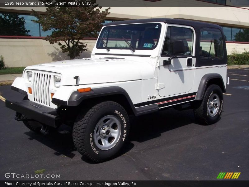 Bright White / Gray 1995 Jeep Wrangler S 4x4